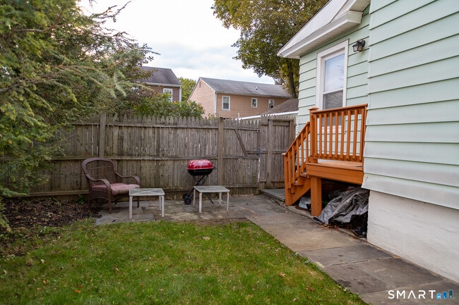 Building Photo - 51 Osborne Ave