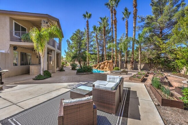 Building Photo - 249 Timber Hollow St