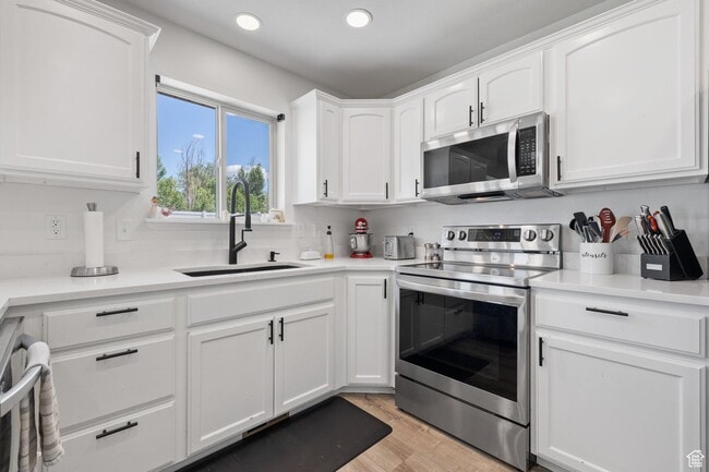 Building Photo - 1297 S 950 W
