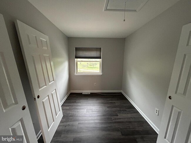 Building Photo - 34 Kelmar Ave
