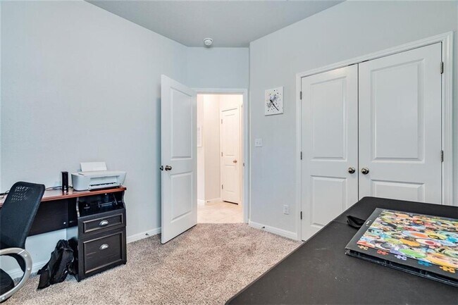 Building Photo - 229 McFarland St