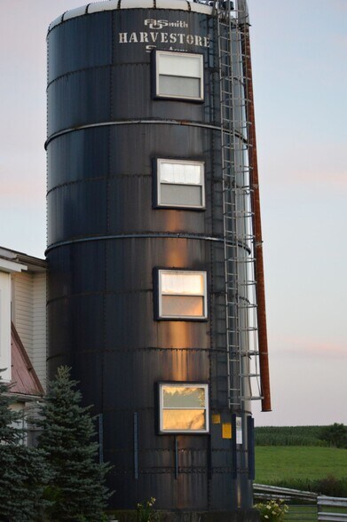 Building Photo - 142 Homestead Ln
