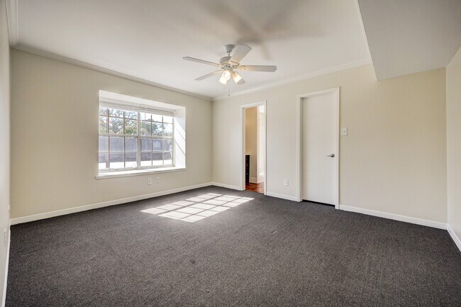 Building Photo - 9031 Gaylord Dr