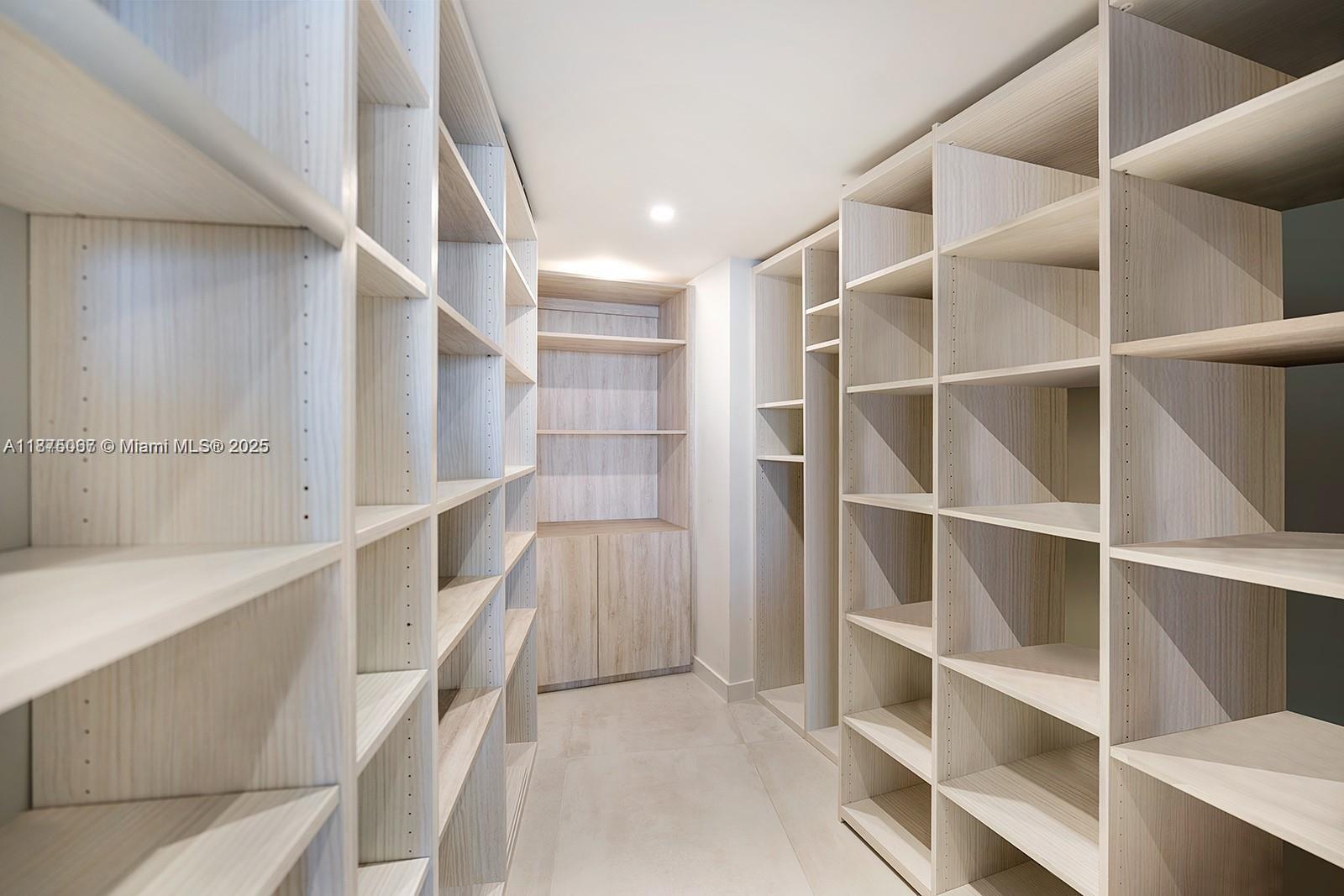 Building Photo - 488 NE 18th St