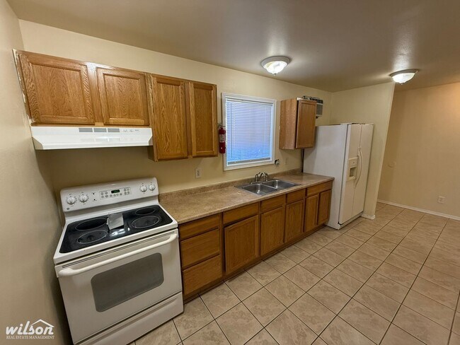 Building Photo - 2508 Willow St