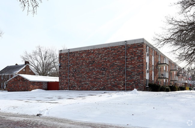 Building Photo - Crandall Park Apartments