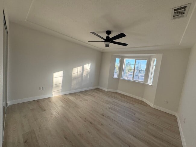 Building Photo - Newly remodeled home on The Mesa in Hesperia!