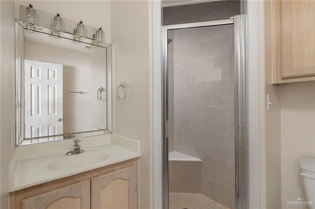 Building Photo - 11 Jubilee Ave