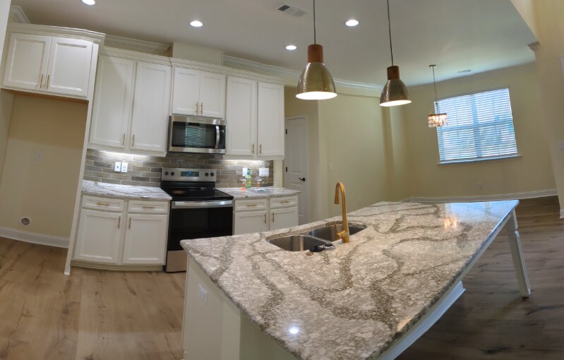 Building Photo - 91 Tropics Ave