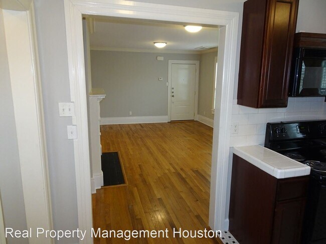 Building Photo - 1 br, 1 bath House - 2302 Blodgett Street #3