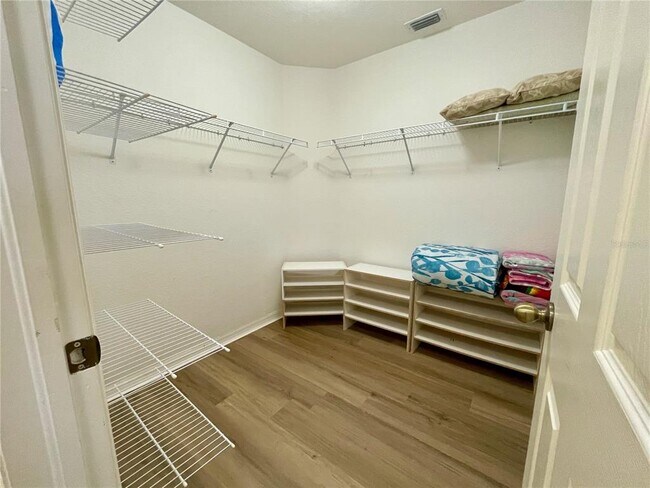 Building Photo - 5800 Sabal Trace Dr
