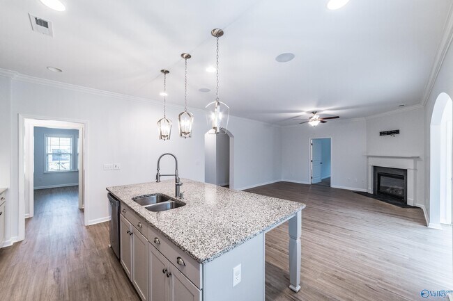 Building Photo - 15036 Lakeside Trail SW