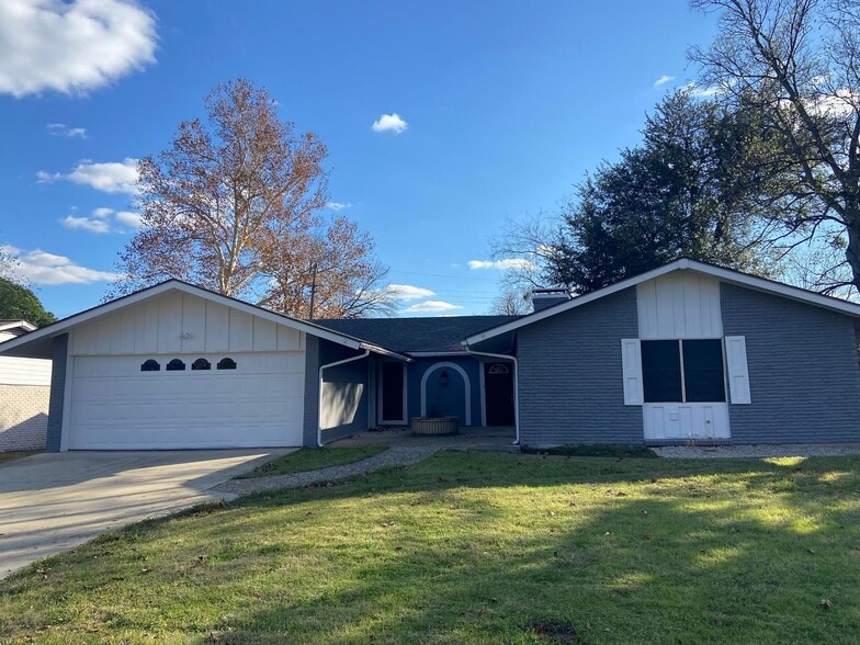 Building Photo - 2006 W Northgate Dr