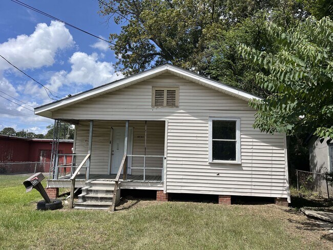 Building Photo - 4731 E Brookstown Dr