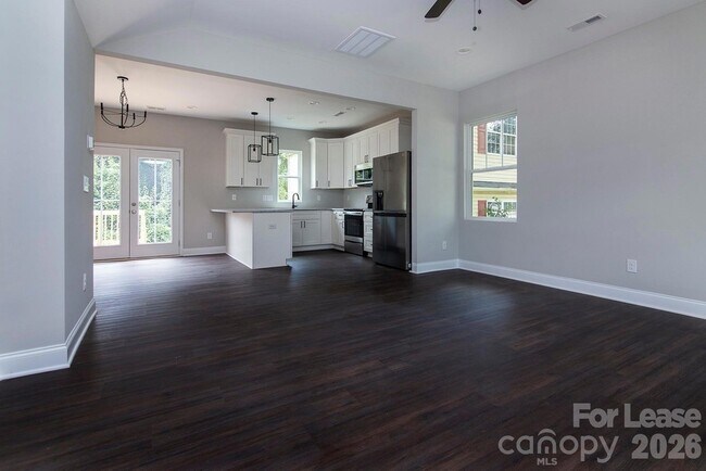 Building Photo - 2915 Ross Ave