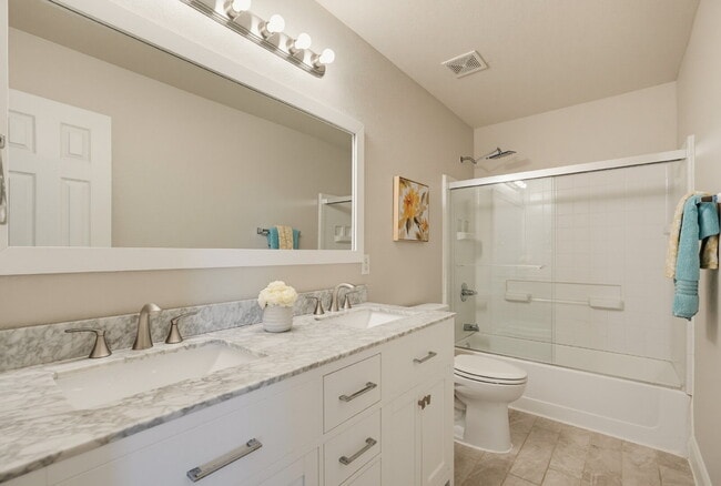 Building Photo - **This home checks all the boxes!**