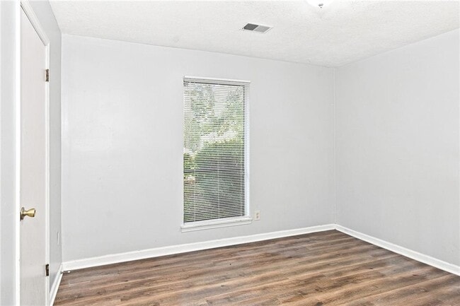 Building Photo - 1515 Captain Thomas Ct