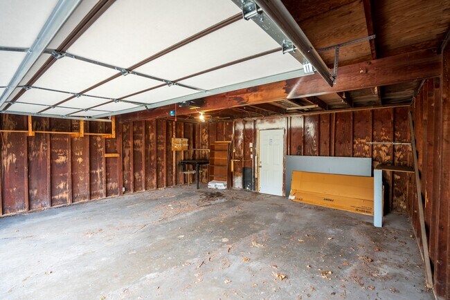 Building Photo - 4521 SW 33rd Terrace