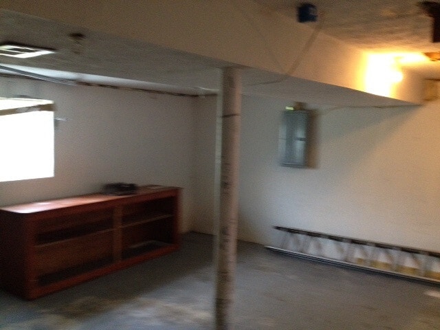 Building Photo - 7058 Manderlay Dr