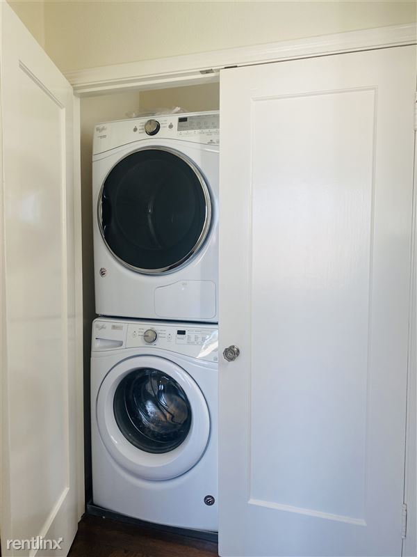 Building Photo - 1966 Union St