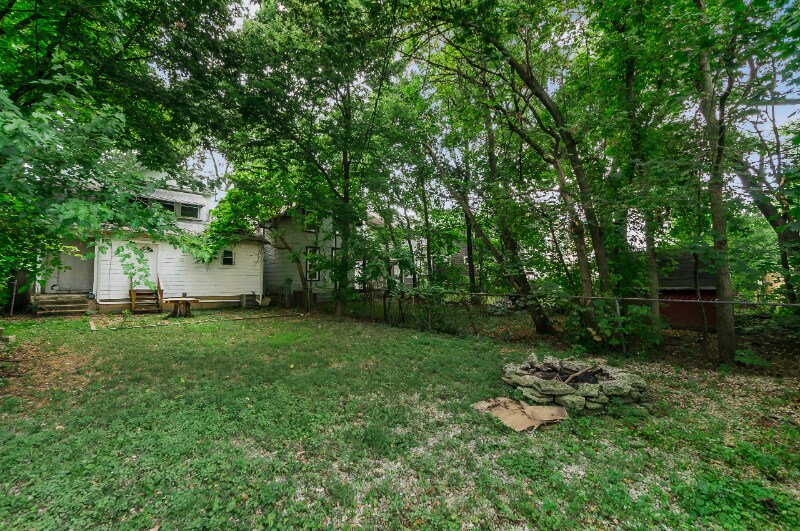 Building Photo - 2469 Indiana Ave