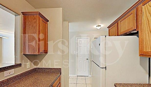 Building Photo - 2932 La Estancia Ln