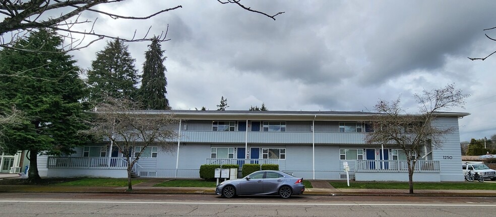 Primary Photo - 1250 NW 29th St