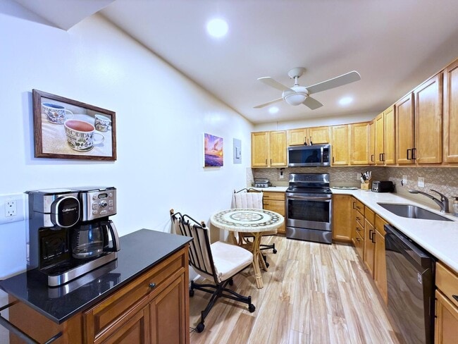 Building Photo - 3546 S Ocean Blvd