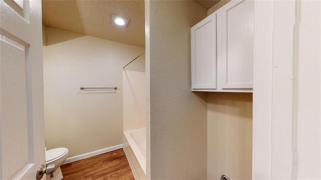 Building Photo - 214 Renfro St