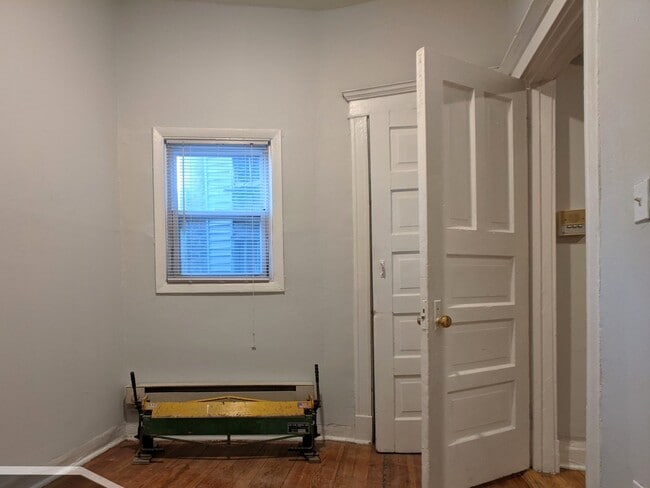 Building Photo - 3544 N Halsted St