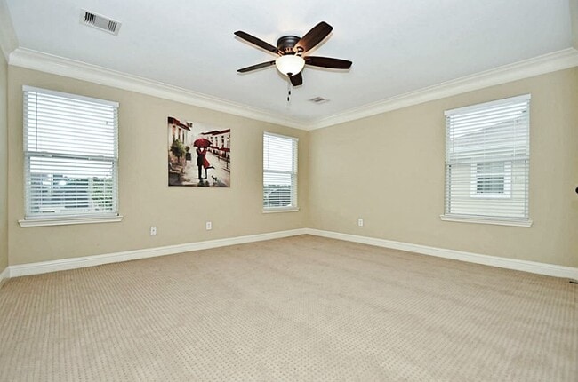 Building Photo - 12225 Medina Lake Dr