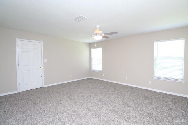 Building Photo - 608 Reservation Ave