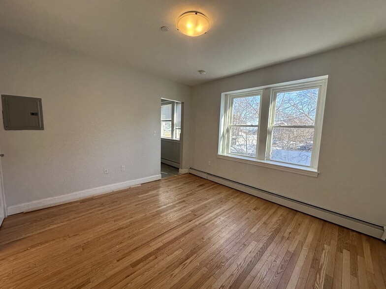 Building Photo - 231 Lafayette St