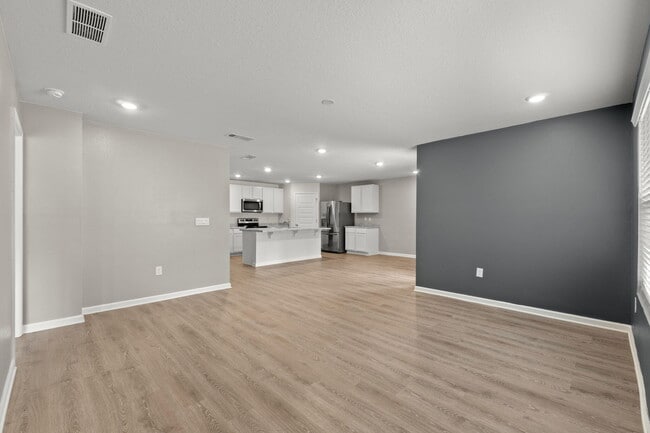 Building Photo - 6406 Arcadia Bluffs Ave