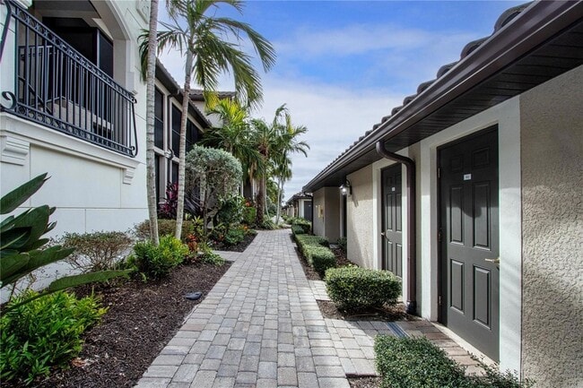 Building Photo - 5548 Palmer Cir