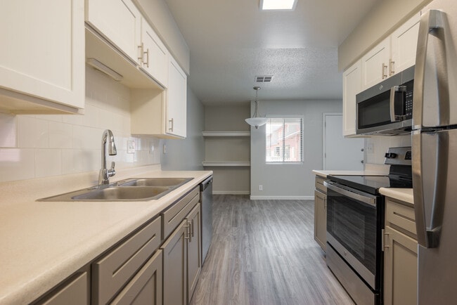 Building Photo - Chelsea Village Apartments