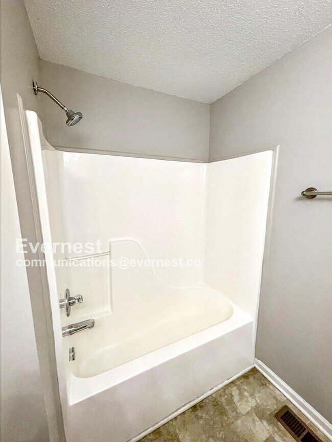 Building Photo - 3397 Bradfield Dr