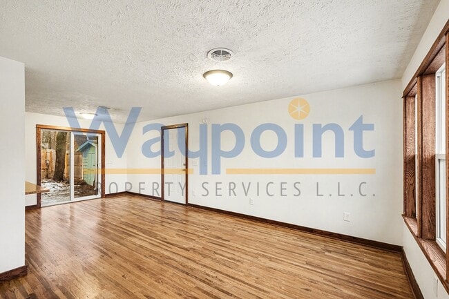 Building Photo - 1820 S Greenville Rd