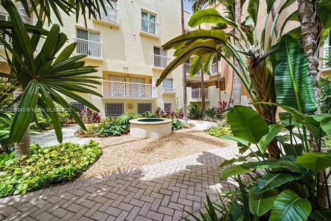 Building Photo - 100 Jefferson Ave