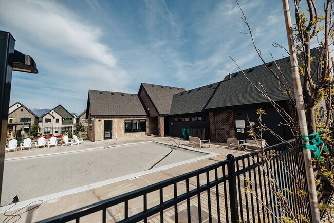 Building Photo - Stunning 4 Bedroom Home in Lehi with Great Amenities!