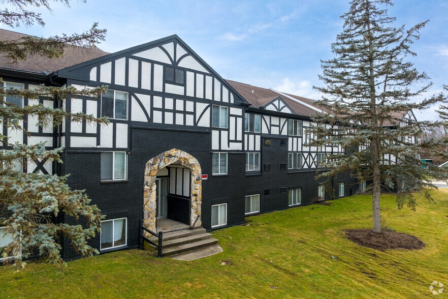 Vanderbilt Place Apartments 5739 Dorr St Toledo OH 43615 Apartment