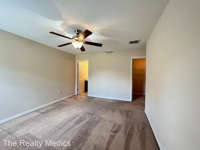 Building Photo - 3 br, 2 bath House - 4815 Summerfield Cir