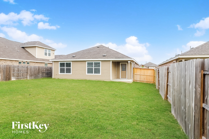 Building Photo - 15074 Gelding Hts