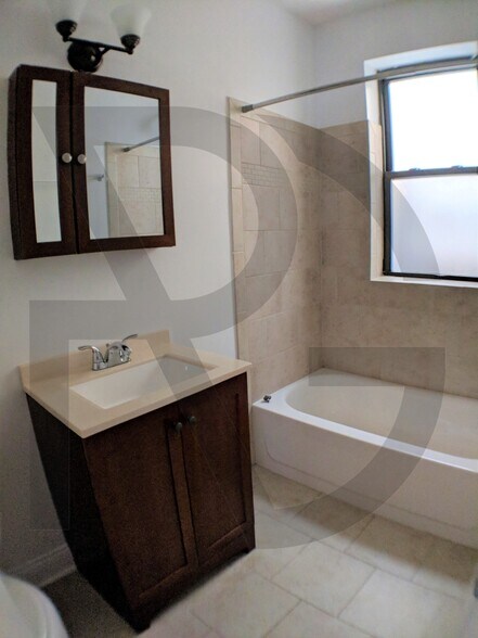 Building Photo - 3817 N Fremont St