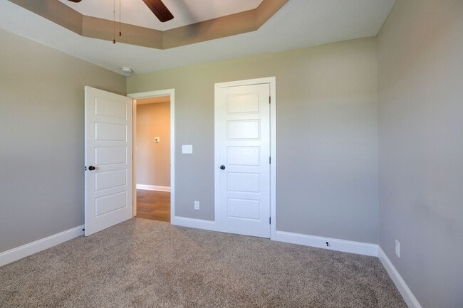 Building Photo - 332 Bluebriar Trc
