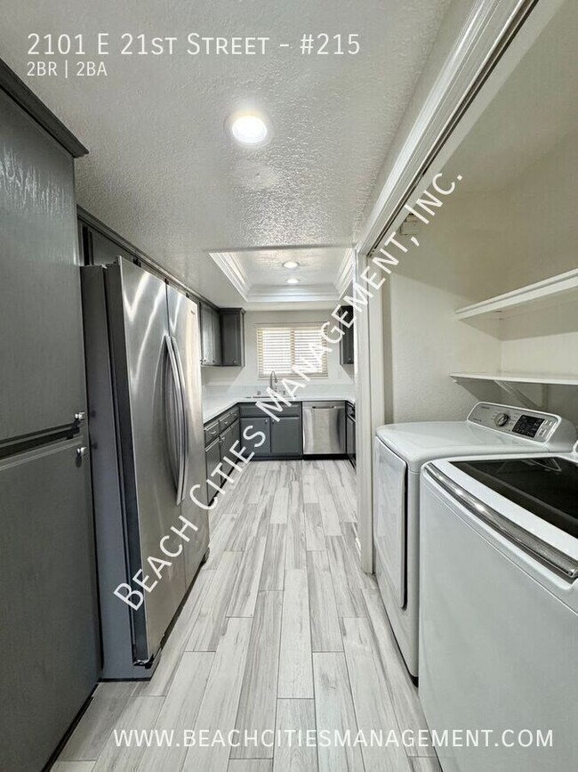 Building Photo - 2101 E 21st St