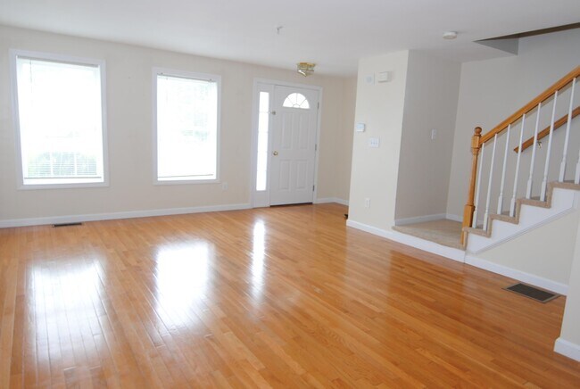 Building Photo - 78 Overlook Cir