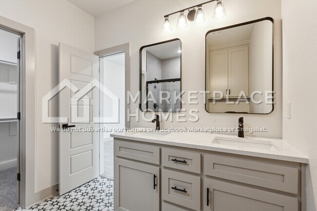 Building Photo - 1000 Clayton Rd