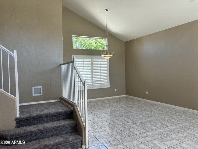 Building Photo - 5368 W Topeka Dr