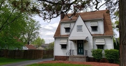 Building Photo - 158 Beechwood Dr